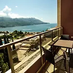 Harmonia Apartments