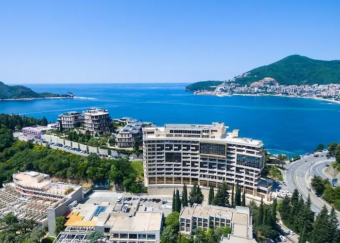 Harmonia Apartments