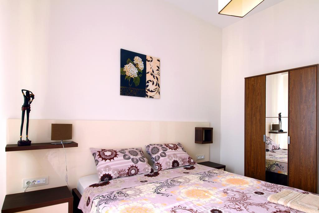 Apartment Harmonia *