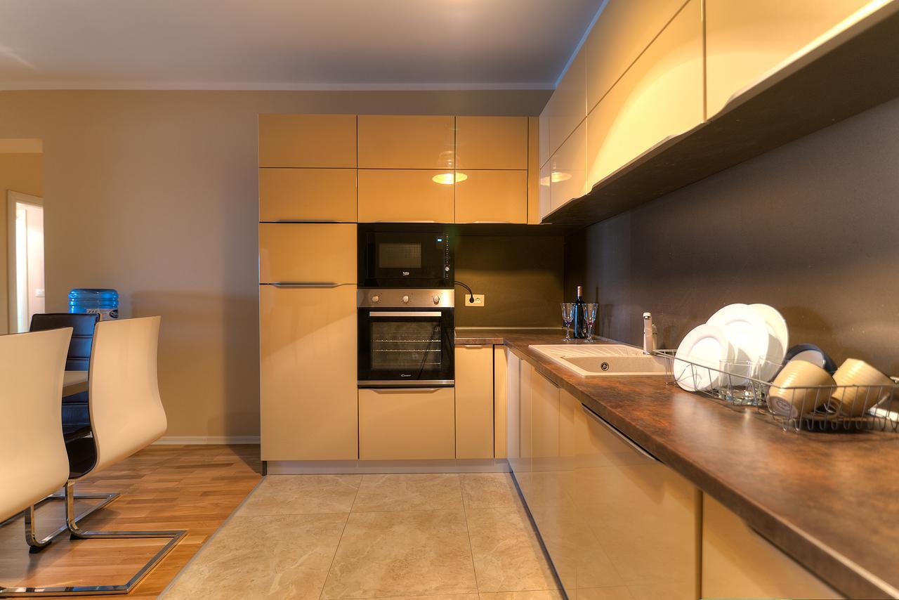 Harmonia Apartment *