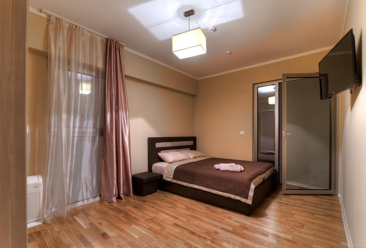 Harmonia Apartment *