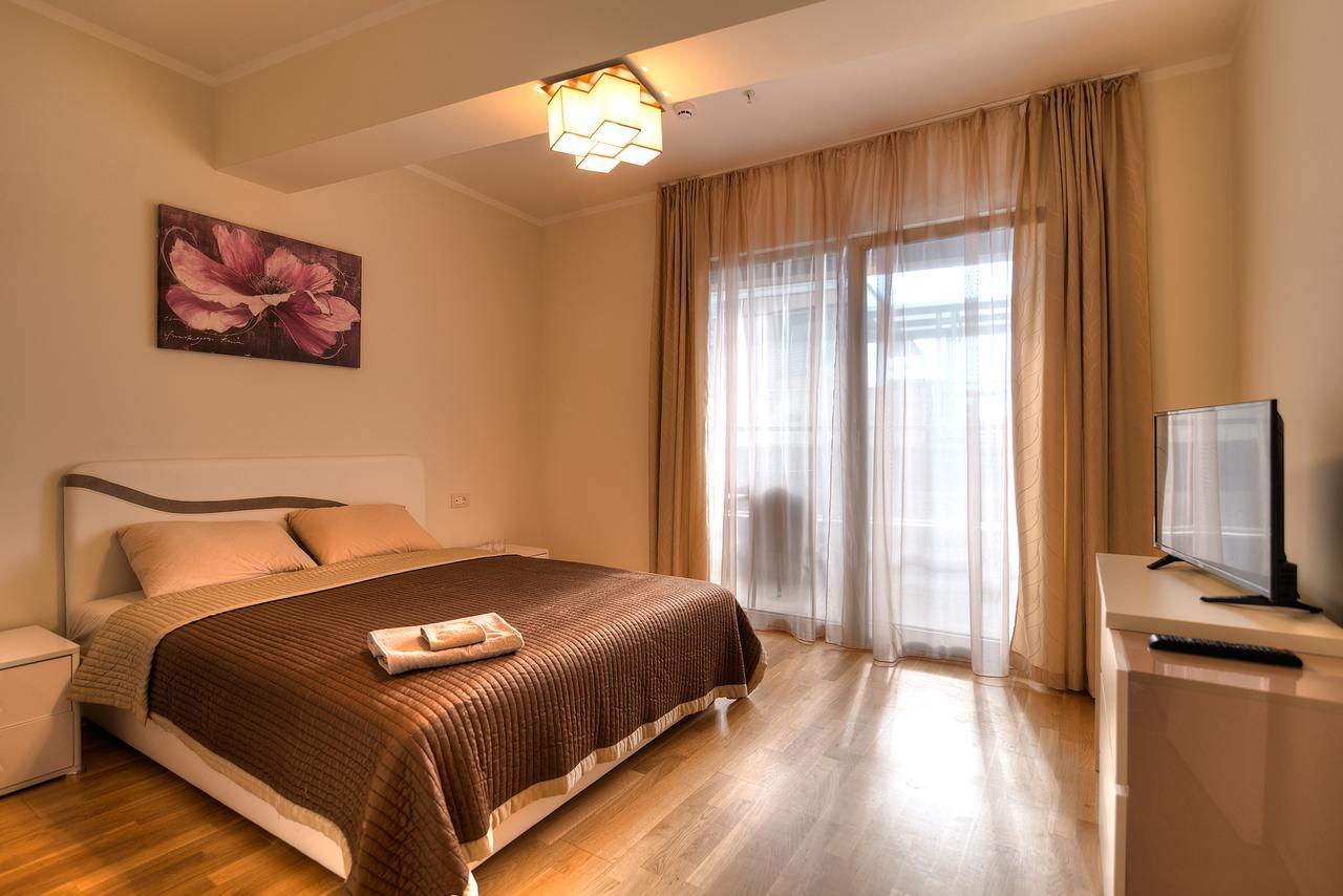 Harmonia Apartment *